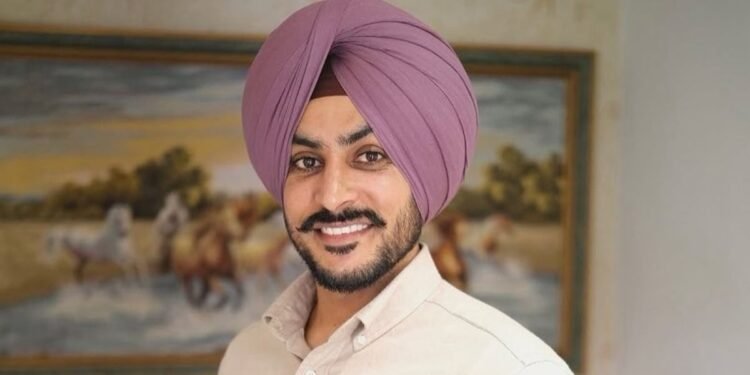 सड़क हादसे के बाद ज़िंदगी की जंग हार गए राजवीर जवंदा, 35 साल की उम्र में बुझा पंजाबी संगीत का सितारा, परिवार और फैंस में शोक की लहर