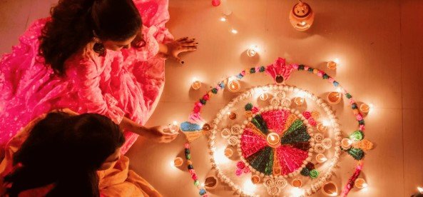 DIWALI 2025: दिल्ली-एनसीआर में ग्रीन पटाखों की अनुमति, सुप्रीम कोर्ट का बड़ा आदेश
