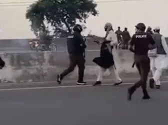 PAKISTAN: लाहौर में TLP-पुलिस झड़प, 11 लोगों की मौत व दर्जनों लोग घायल,  शहरों में लॉकडाउन जैसे हालात , इंटरनेट सेवाएं निलंबित