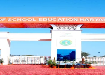 HARYANA में बढ़ते प्रदूषण को लेकर शिक्षा निदेशालय ने जारी किया लेटर, 5वीं तक के सभी स्कूल लगेंगे आनलाइन और हाईब्रिड मोड में