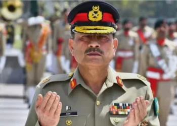 PAKISTAN  संसद में 27वां संवैधानिक संशोधन हुआ पारित ,असीम मुनीर के अधिकारों में बड़ा विस्तार,कार्यकाल के बाद भी पद पर बने रहेंगे