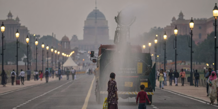दिल्ली-NCR में वायु प्रदूषण का संकट, कई इलाकों में AQI ‘बहुत खराब’ श्रेणी में