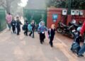 AMRITSAR में हाई अलर्ट, स्कूलों को मिली बम से उड़ाने की धमकी, प्रशासन ने जिले के सभी स्कूलों को दिया बंद करने का आदेश, बच्चों को लेने पहुंचे पैरेंट्स