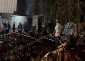 MAHARASHTRA के ठाणे शहर में देर रात ‘ब्लू रूफ क्लब’ में शादी के दौरान लगी भीषण आग,1200 मेहमान निकाले बाहर सुरक्षित