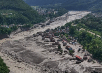 नेपाल में विनाशकारी बाढ़, बढ़ता जा रहा मौत का आंकड़ा