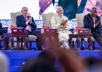 मोदी-जिनपिंग मुलाकात पर नजर, दिल्ली में बारिश-ट्रैफिक का अलर्ट