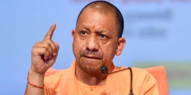 योगी का ऐलान, 6 महीने में 1 लाख नौकरियां