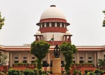 Delhi SIR पर सुप्रीम कोर्ट सख्त, ‘लॉजिकल डिस्क्रेपेंसी’ पर मांगा जवाब