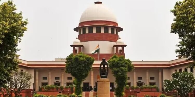 Delhi SIR पर सुप्रीम कोर्ट सख्त, ‘लॉजिकल डिस्क्रेपेंसी’ पर मांगा जवाब