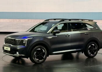 Kia Sorento भारत में लॉन्च, ₹27.99 लाख से शुरू कीमत