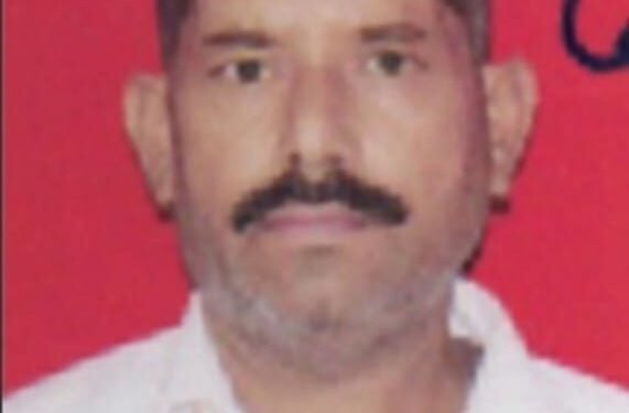 ਜ਼ਹਿਰੀਲੀਆਂ ਧਮੂੜੀਆਂ ਨੂੰ ਅੱਗ ਲਗਾਉਂਦੇ ਸਮੇਂ ਵਿਅਕਤੀ ਨਾਲ ਵਾਪਰੀ ਅਣਹੋਣੀ ਘਟਨਾ