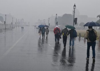 हिमाचल से मानसून विदा लेने को तैयार नहीं