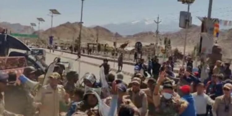 विपक्ष के नेता राहुल गांधी का केंद्र सरकार पर तीखा हमला