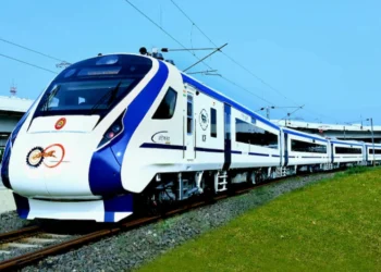 वंदे भारत ट्रेन ने ली एक ही परिवार की 3 जिंदगियां , गांव में शोक की लहर ,पुलिस जांच में जुटी