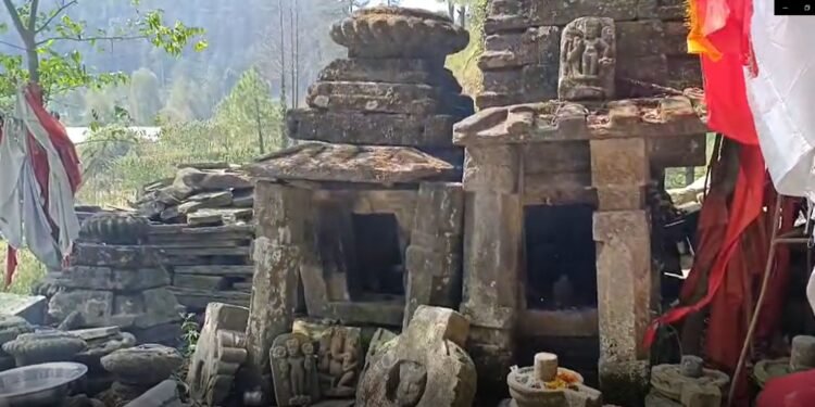 सिरमौर में शिरगुल महाराज के भव्य मंदिर का शुभारंभ ,चार पवित्र कलशों की स्थापना, स्थानीय लोगों में उत्साह चरम पर