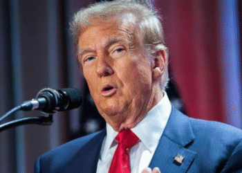 ट्रंप का पलटवार: कनाडा पर बढ़ाया 10% टैरिफ, ओंटारियो सरकार के विज्ञापन से भड़के