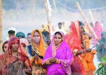 चार दिवसीय छठ पर्व का आगाज: व्रतियों ने नहाय-खाय के साथ मनाई लोक आस्था