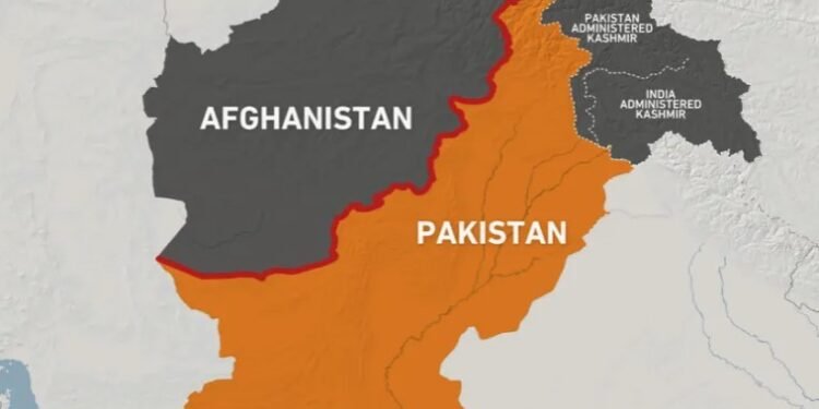 तालिबान और पाकिस्तानी बलों में भीषण झड़प, अफगान सीमा पर गूंजे गोले”