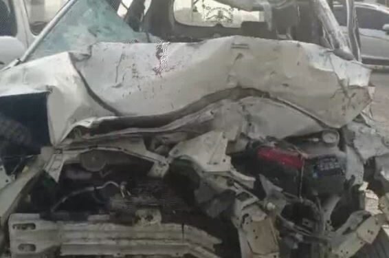 अस्थि विसर्जन यात्रा मातम में बदली, मुजफ्फरनगर में कार-ट्रक भिड़ंत  सड़क हादसे में एक ही परिवार के 6 लोगों की दर्दनाक मौत