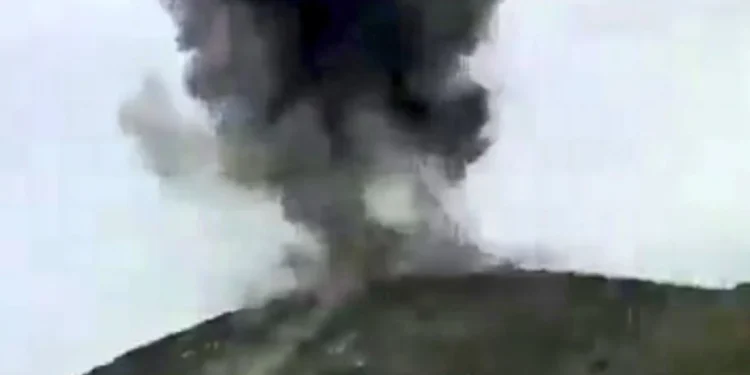 पाकिस्तान-अफगानिस्तान सीमा पर फिर बढ़ा तनाव,कुर्रम जिले में गोलीबारी और टैंक हमले,दोनों पक्षों में हुआ भारी नुकसान ,सीमा पर और बढ़ा  तनाव