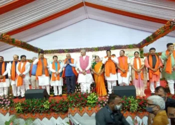 गुजरात में बड़ा राजनीतिक फेरबदल:मुख्यमंत्री भूपेंद्र पटेल की कैबिनेट ने दिया इस्तीफा ,कल होगा शपथ ग्रहण समारोह,कांग्रेस से आए विधायकों को मिल सकता है मंत्रिमंडल में मौका