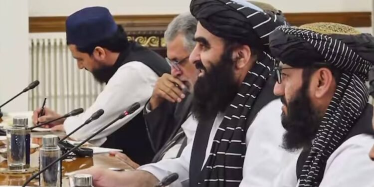 नई दिल्ली में तालिबान मंत्री की PRESS CONFERENCE: महिला पत्रकारों को नहीं बुलाए जाने पर सियासी बहस , देश में भड़का राजनीतिक पारा, महिला अधिकारों पर उठे सवाल