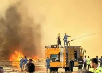 BANGLADESH: ढाका हवाई अड्डे के कार्गो एरिया में लगी भीषण आग, उड़ानों का संचालन हुआ ठप्प , काले धुएं के बीच आपातकालीन बचाव कार्य लगातार जारी