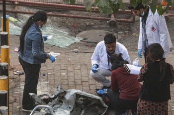 लाल किला धमाका जांच में नया मोड़: उमर ने नेपाल से जुटाए फोन, यूपी से लिए सिम कार्ड