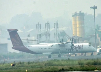 KOLKATA AIRPORT पर SPICEJET फ्लाइट की आपात लैंडिंग,तकनीकी खराबी के चलते फेल हुआ इंजन,  पायलट ने दिखाया पराक्रम, सभी यात्री सुरक्षित