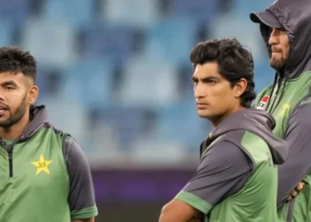 PAKISTAN तेज गेंदबाज नसीम शाह के घर पर हुई फायरिंग, पुलिस ने 5 युवकों को किया गिरफ्तार, परिवार सुरक्षित, मामले की जांच में जुटी पुलिस