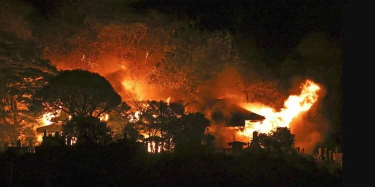 JAPAN के ओइता प्रांत में लगी भीषण आग, 170 से अधिक इमारतें जलकर हुई खाक, प्रधानमंत्री ने भेजा सैन्य हेलीकॉप्टर,राहत कार्य लगातार जारी