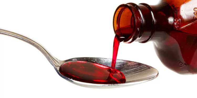 अब डॉक्टर की पर्ची के बिना मेडिकल स्टोर से कफ सिरप नहीं मिलेगी