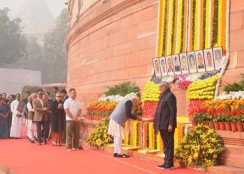 13 दिसंबर 2001 की दर्दनाक याद, संसद पर आतंकी हमले की बरसी, शहीदों को किया गया  नमन