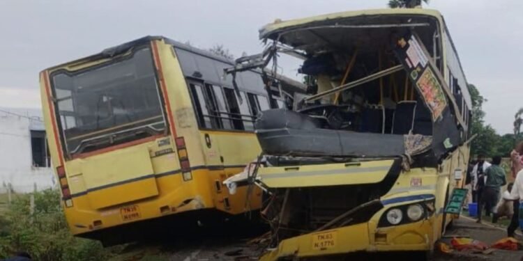 TAMIL NADU में भीषण सड़क हादसा, दो सरकारी बसों में हुई आमने-सामने टक्कर, महिलाओं व बच्चे समेत 11 लोगों की मौत और 60 लोग घायल