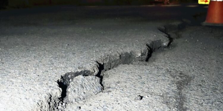 JAPAN में आया 7.6 तीव्रता का भूकंप, सुनामी चेतावनी की जारी, 23 लोग घायल, सरकार ने शुरू किया इमरजेंसी ऑपरेशन