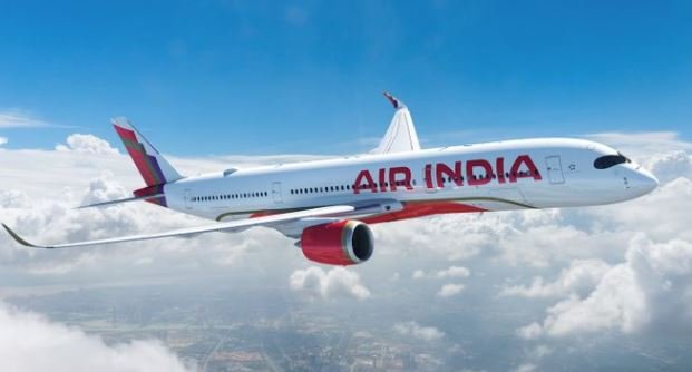 DELHI-MUMBAI एयर इंडिया फ्लाइट की हुई इमरजेंसी लैंडिंग,इंजन में आई तकनीकी खराबी, पायलट की सूझबूझ से टला हादसा ,सभी यात्री सुरक्षित