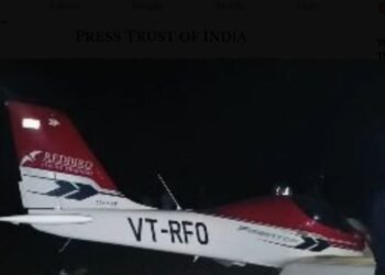 MADHYA PRADESH के सिवनी में बड़ा विमान हादसा टला, ट्रेनी प्लेन हाई-टेंशन लाइन से टकराया,दो पायलट घायल, 90 गांवों की बिजली गुल