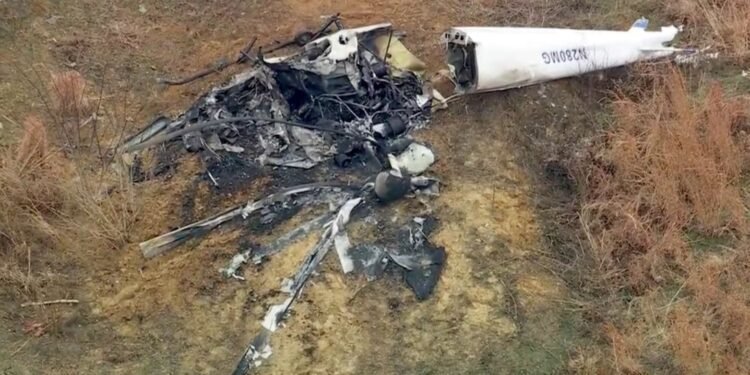 AMERICA  के न्यू जर्सी में हुआ बड़ा विमानन हादसा, हवा में टकराए दो हेलिकॉप्टर, एक पायलट की मौत और दूसरा गंभीर रुप से घायल