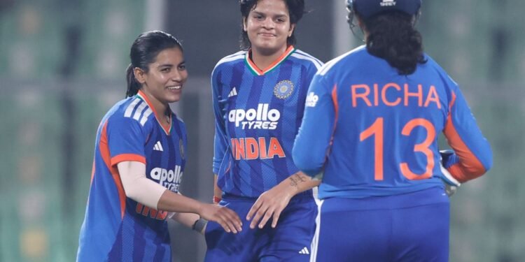 भारत ने श्रीलंका का 5-0 से किया क्लीन स्वीप, दीप्ति शर्मा बनीं सबसे ज्यादा विकेट लेने वाली गेंदबाज