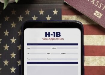 H-1B VISA के नियम हुए और सख्त,आवेदकों को करना होगा अपना सोशल मीडिया सार्वजनिक,15 दिसंबर से लागू होगा नया नियम