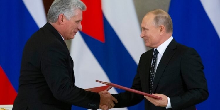 रूस-यूक्रेन युद्ध का वैश्विक असर-क्यूबा में ईंधन संकट, रूस को हजारों पर्यटकों की वापसी की तैयारी