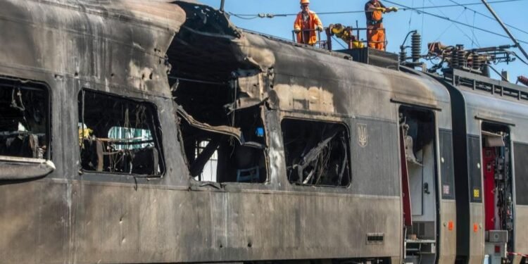 रूस में सप्लाई ट्रेन में भीषण ध.माका टैम्बोव में फ्यूल वैगन ब्ला.स्ट, आसमान तक आ.ग