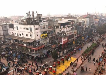 दिल्ली में आतंकी हमले का बड़ा अलर्ट: लाल किला और चांदनी चौक निशाने पर, सुरक्षा एजेंसियां हाई अलर्ट पर