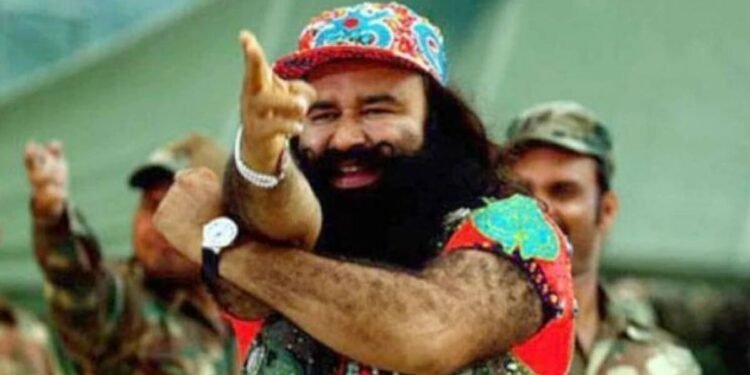 40 दिन की पैरोल के बाद फिर जेल लौटे Gurmeet Ram Rahim Singh, पैरोल पर फिर छिड़ी बहस