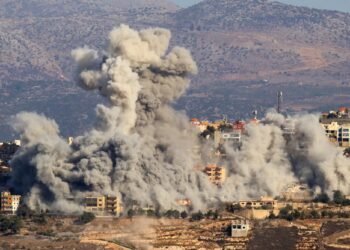 Israel-Iran War LIVE: लेबनान में 31 की मौत, खाड़ी देशों में धमाके से हड़कंप