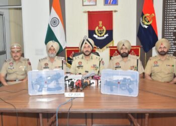 अमृतसर पुलिस की बड़ी कार्रवाई: गोल्डी ढिल्लों के नेटवर्क से अवैध सब-मशीन गन बरामद, राज्य में सुरक्षा को लेकर अलर्ट