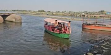 Vrindavan Yamuna नाव हादसा 10 की मौ.त कई लापता