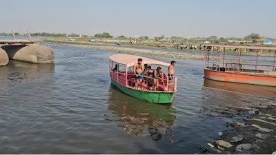 Vrindavan Yamuna नाव हादसा 10 की मौ.त कई लापता