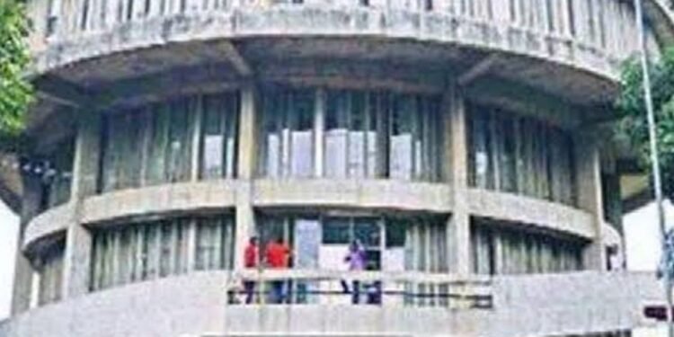 Chandigarh में DC कार्यालय और पीयू को बम धमकी, सुरक्षा Agencies  High Alert पर