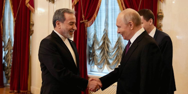 अमेरिका-ईरान वार्ता में रुकावट